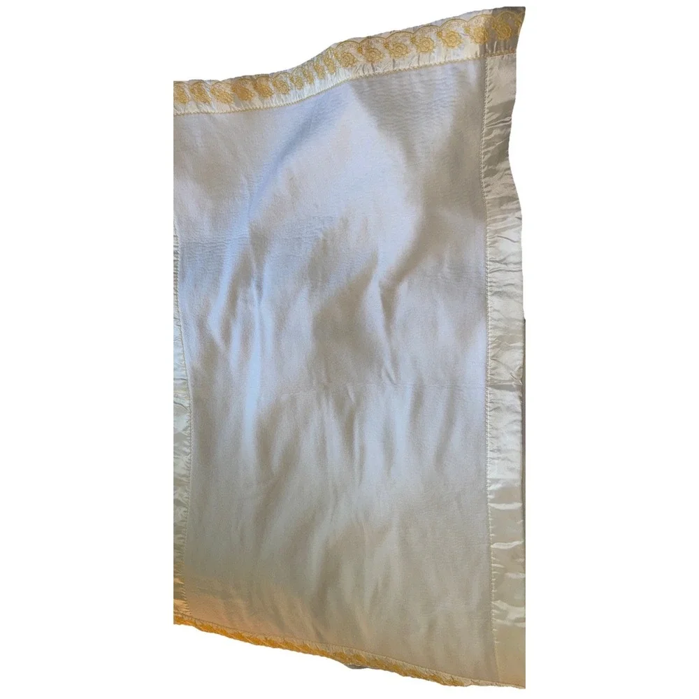 Vtg Blanket Satin Ivory Trim Butter Yellow Floral Embroidered Acrylic 60 X 40